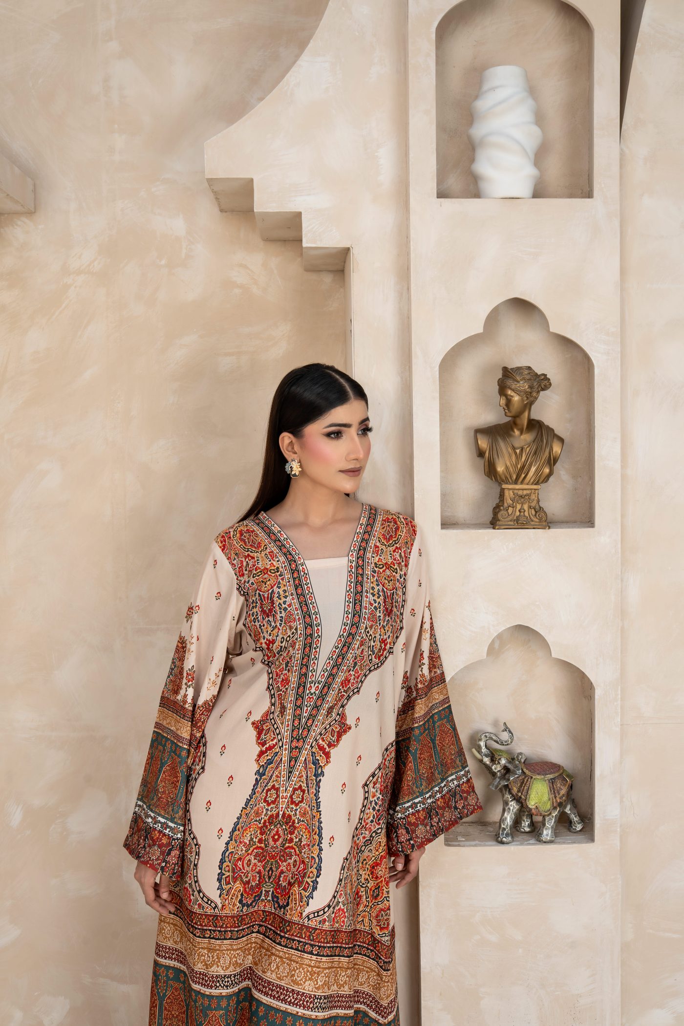 The Ivory Kaftan, view 2