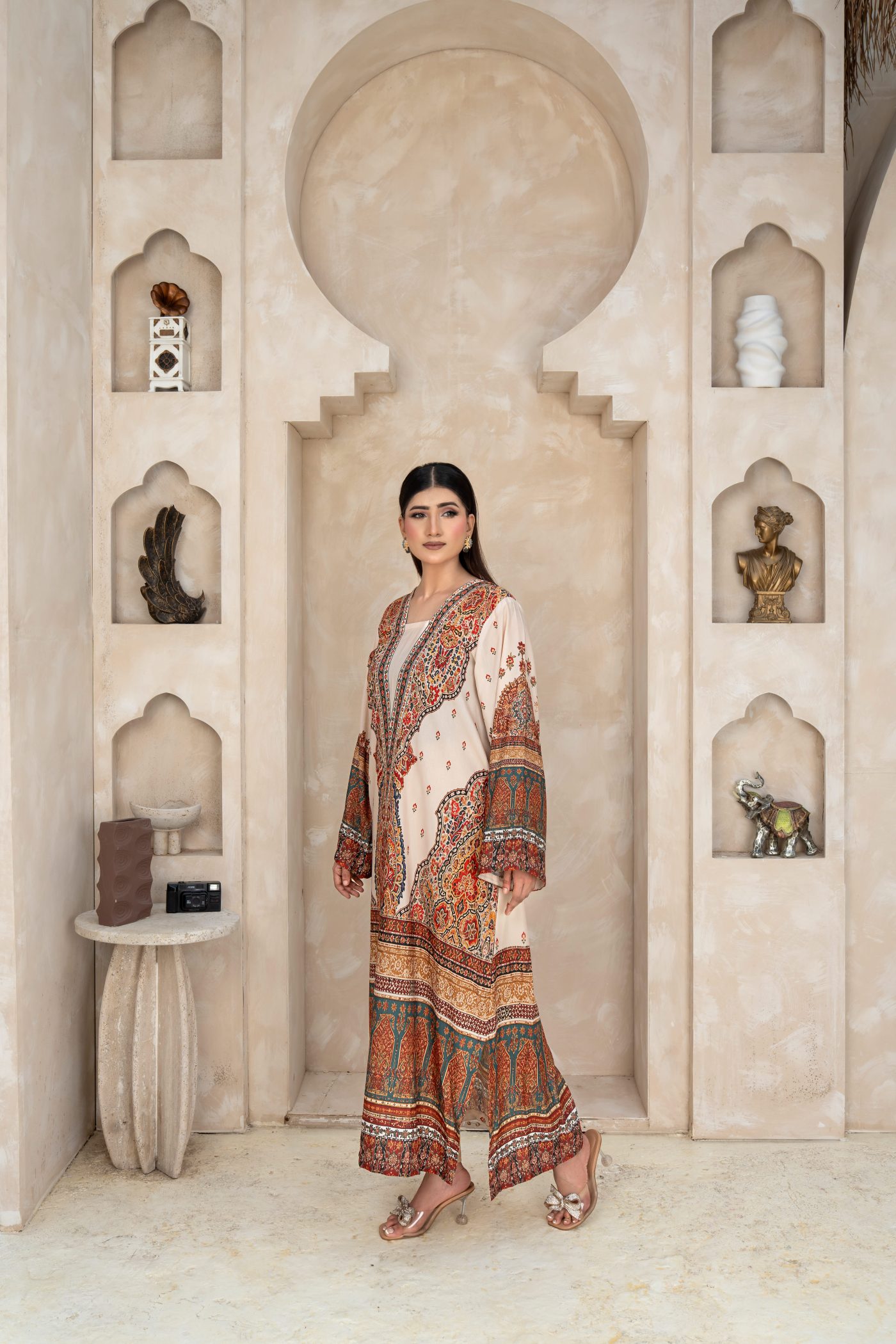 The Ivory Kaftan, view 3